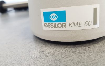 ESSILOR Keratometer KME-60 NIM687