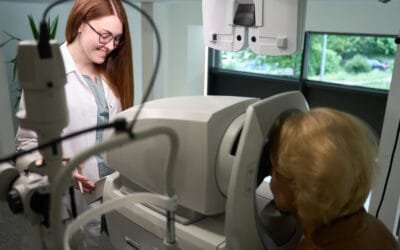 Understanding Optical Coherence Tomography Theory: Principles, Resolution, and Applications